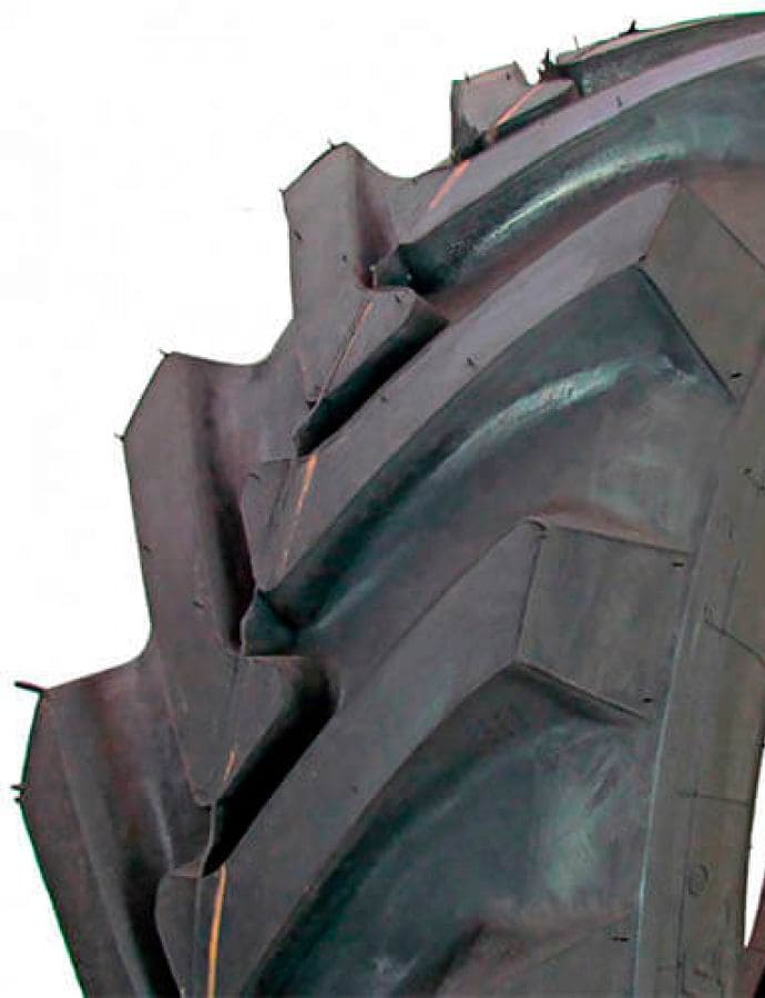 Шина 11.2-20 Ф-35 VOLTYRE – надежное решение для передних ведущих колес тракторов, обеспечивающее долговечность, сцепление и устойчивость. 1