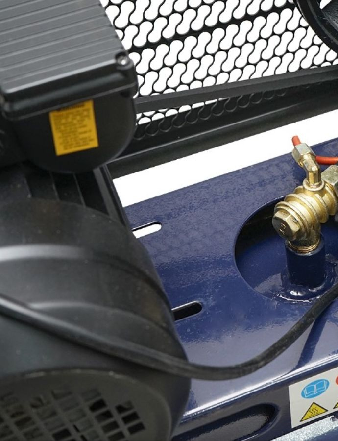 Compresor aer 1.5Kw 2Cp 220V butelie 100L Makute 4